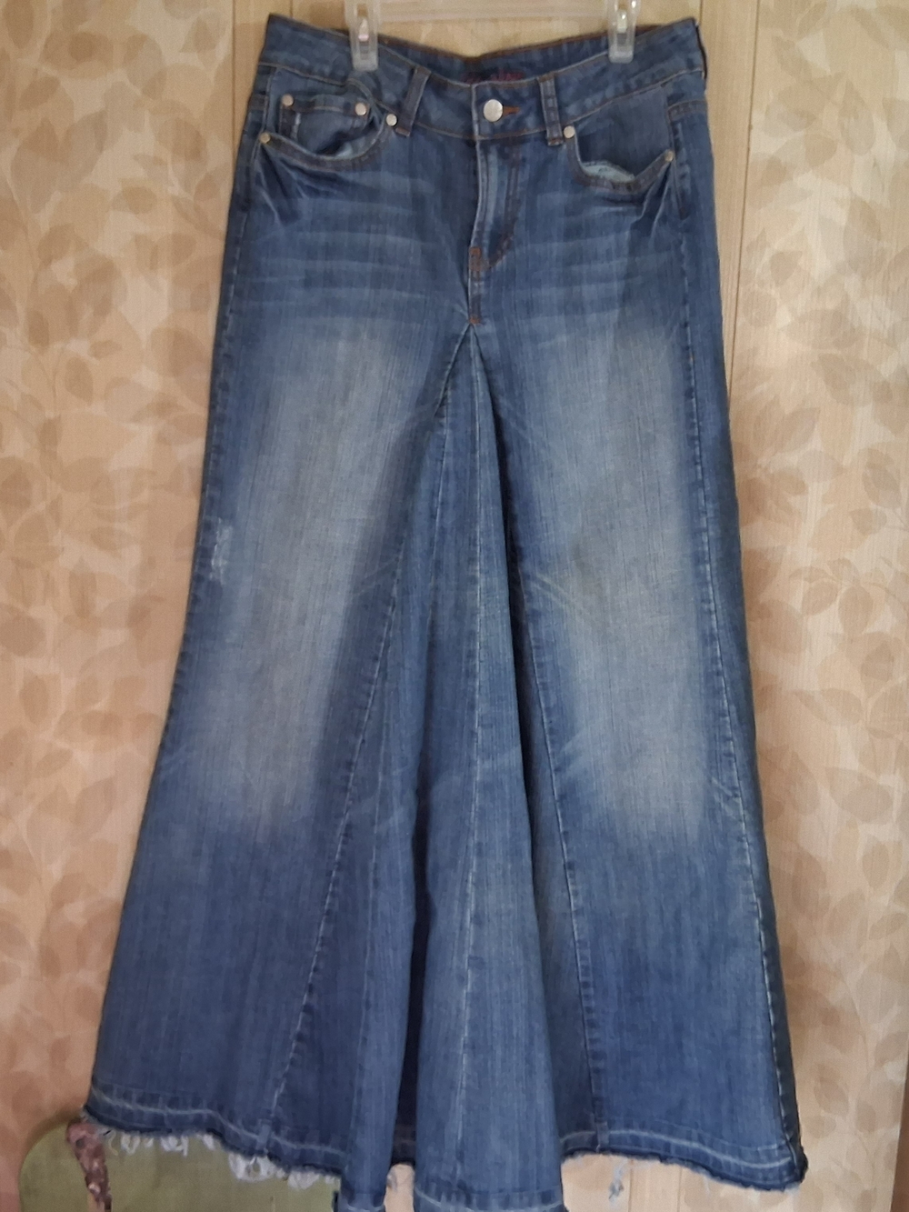 Younique Denim Maxi Jean Skirt Size 11 A‐Line Pleat Distressed Fringe Modest